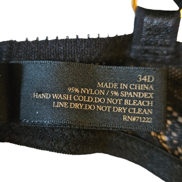 Truth or Dare by Madonna Women's Black Lace Bra Size 34D - Picture 10 of 10